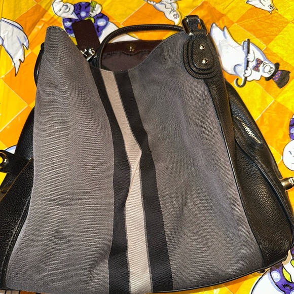 Coach purse - Picture 4 of 5